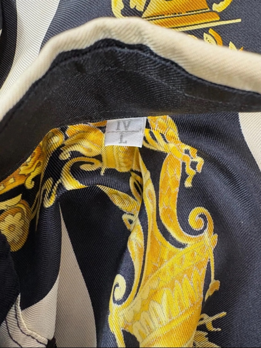 Very Rare Gianni Versace Silk Baroque Jewels button up shirt Vintage - Picture 14 of 16